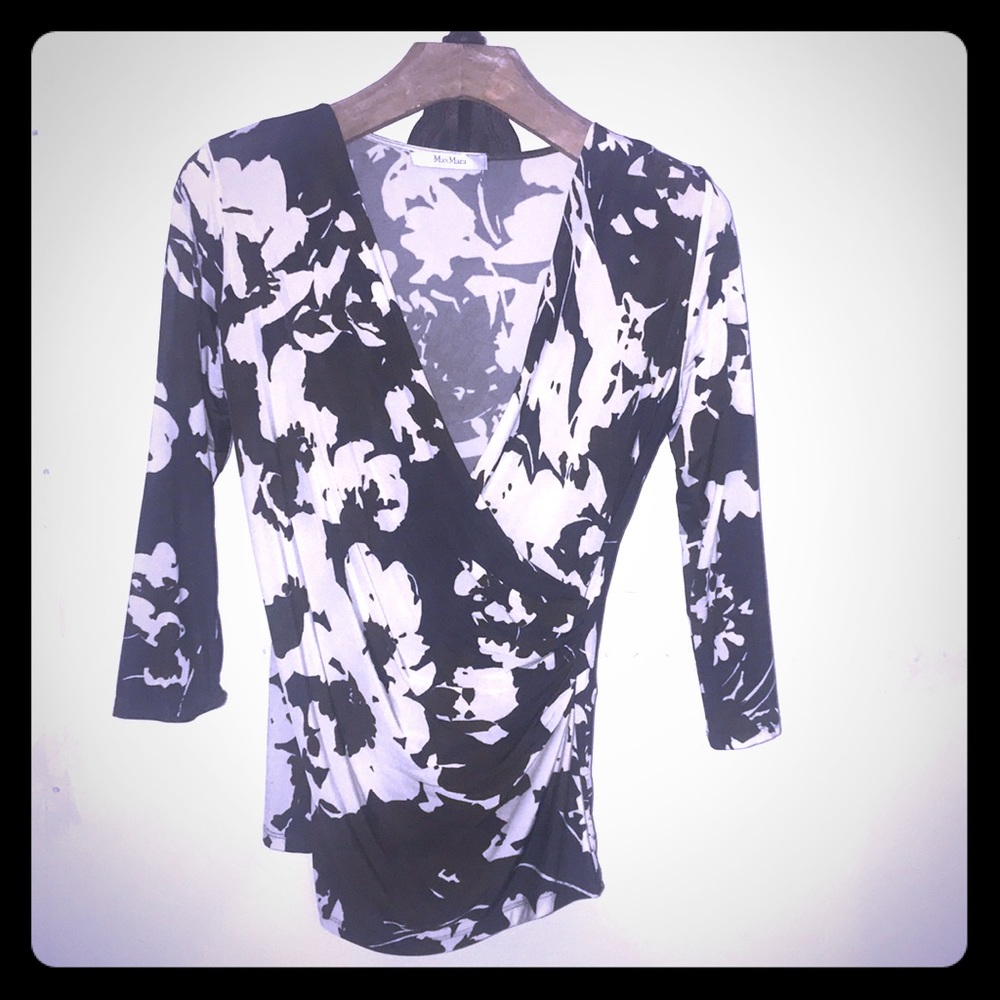 MaxMara 3/4 sleeve rayon/spandex blouse